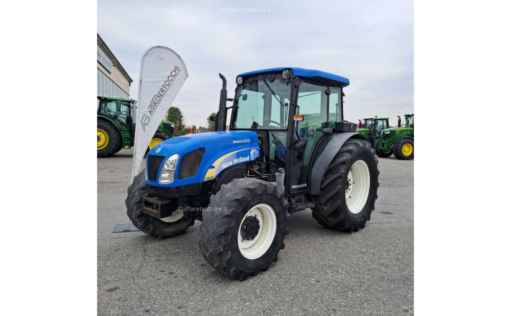 New Holland 4050 Rabljeno - 1