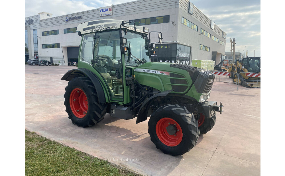 Fendt 210 VARIO Rabljeno - 13