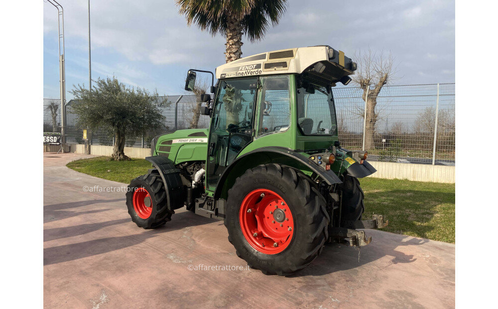 Fendt 210 VARIO Rabljeno - 6