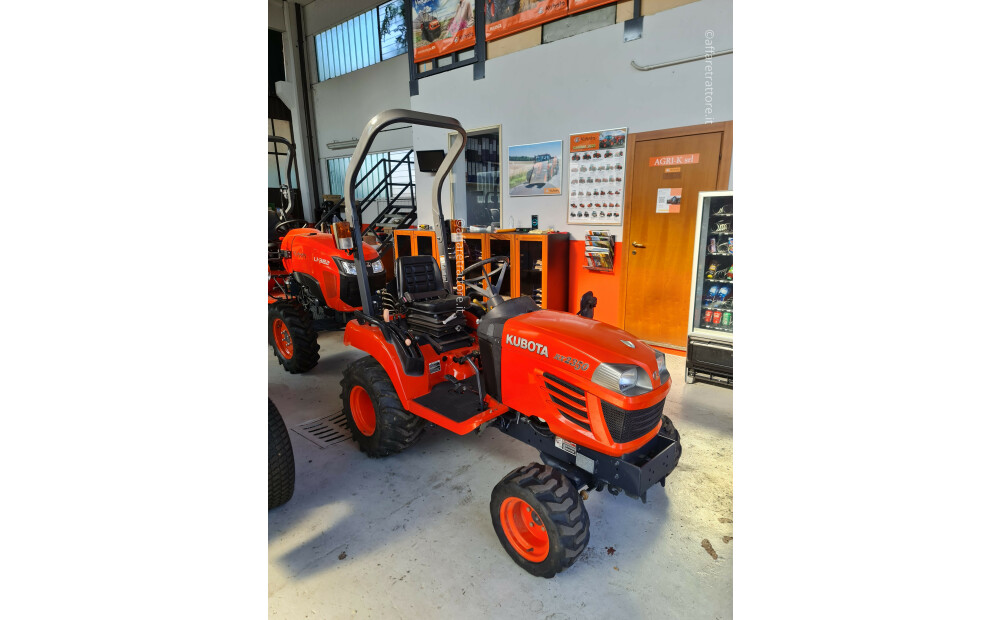 Rabljeni KOMPAKTNI TRAKTOR Kubota BX2350 HST - 2