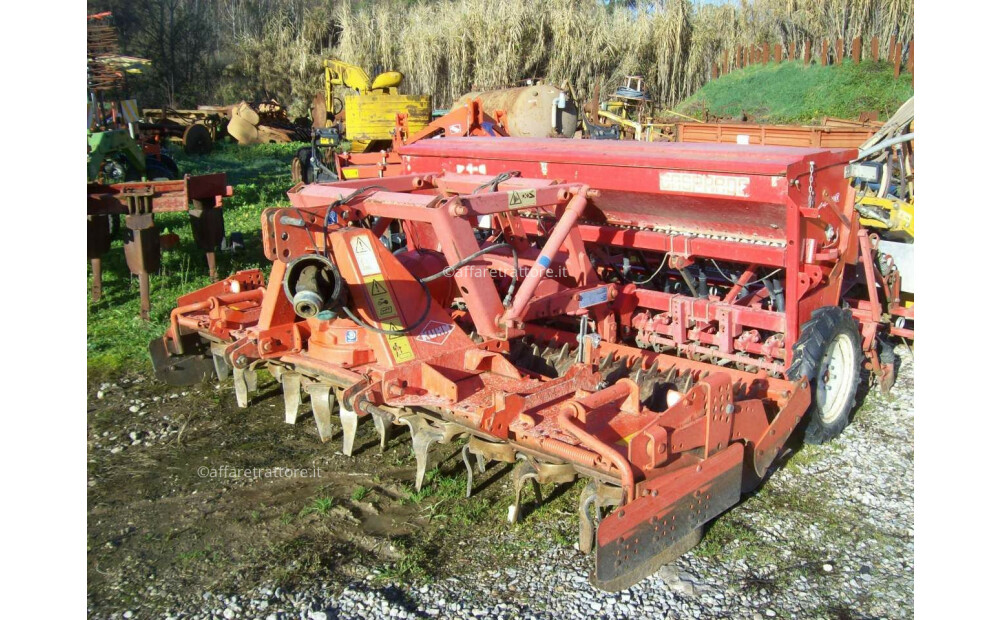 Gaspardo M 300 F23 + Kuhn HR 3003 D Rabljen - 2