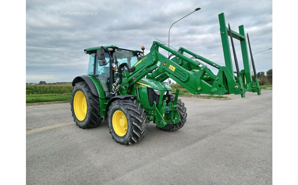 Rabljeni John Deere 5125R - 3