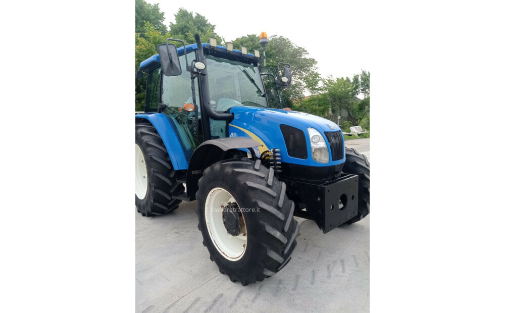 Rabljeni New Holland T5050 - 3