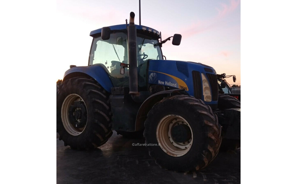 New Holland T8040 Usato - 5