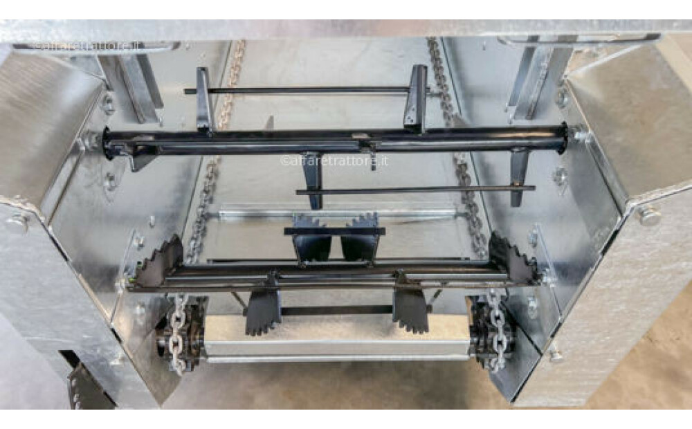 Cynkomet Miststreuer / Trosilnik gnoja / Epandeur à fumier N-200 DZIK Novo - 7