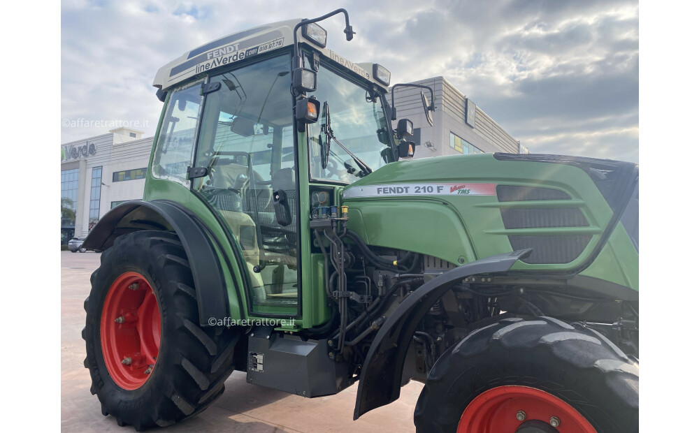 Fendt 210 VARIO Rabljeno - 14