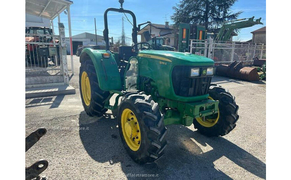 John Deere 5055 E Usato - 2