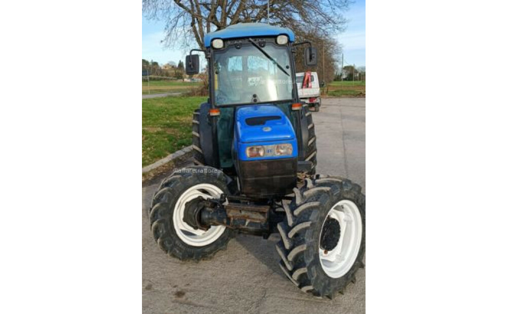 Rabljeni New Holland TN95FA - 9