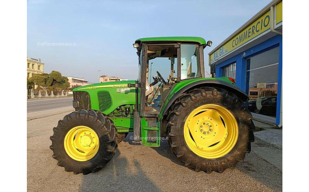 Rabljeni John Deere 6420 - 12