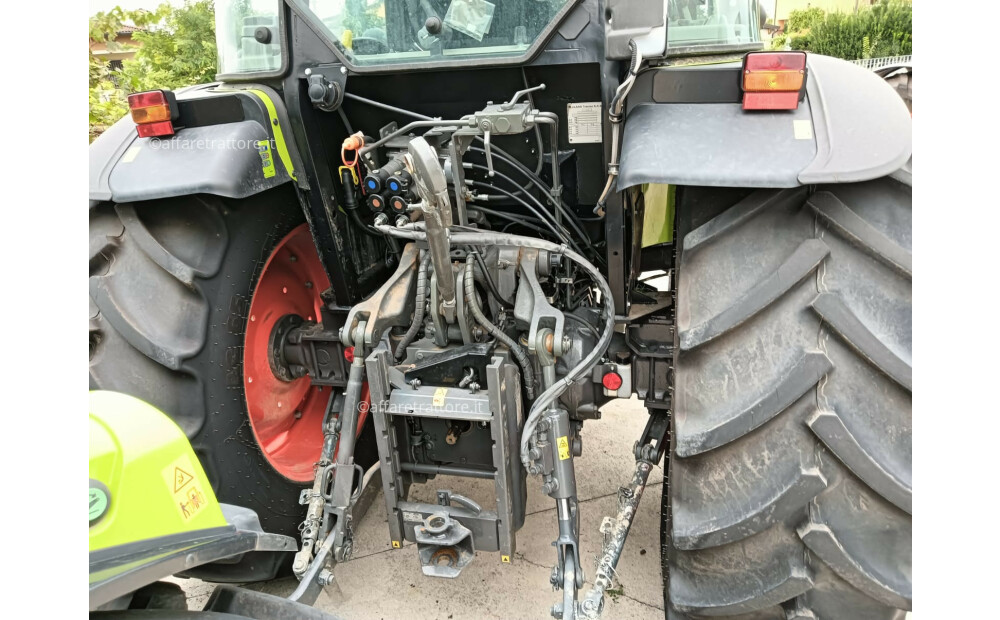 Claas AXOS 240 Novo - 11