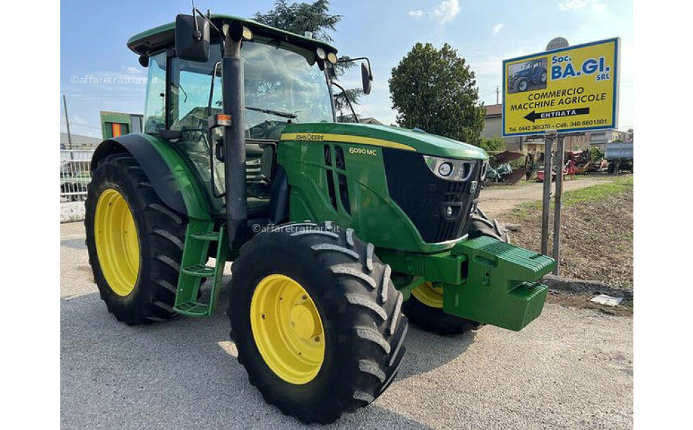 John Deere 6090 MC Usato - 3