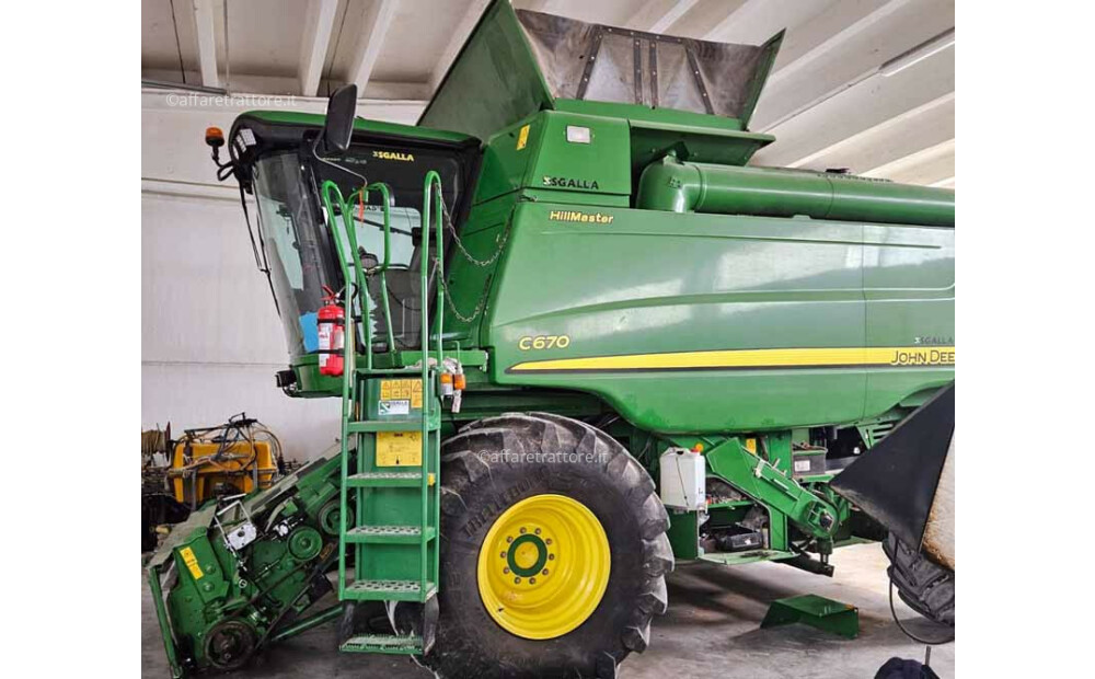 Rabljeni John Deere C670 - 2