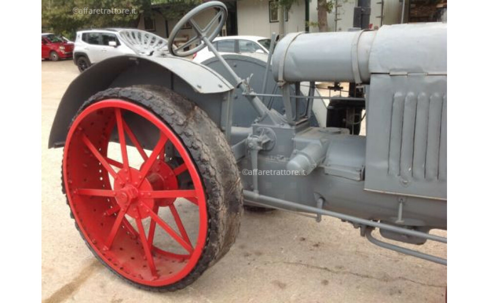 Rabljeni International Harvester IH - 10