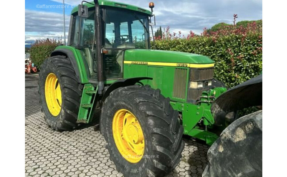 Rabljeni John Deere 6910 - 1