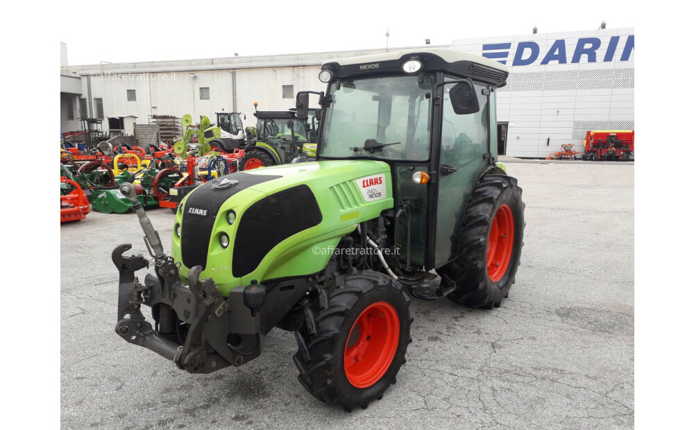 Traktor CLAAS NEXOS 240 VL / 958 - 2