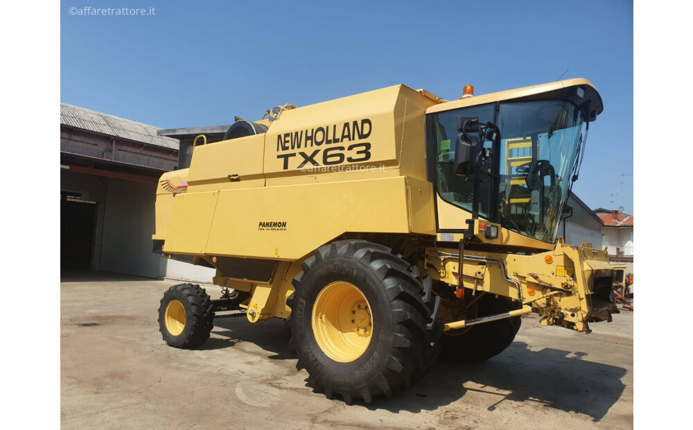 Rabljeni New Holland TX63 - 1