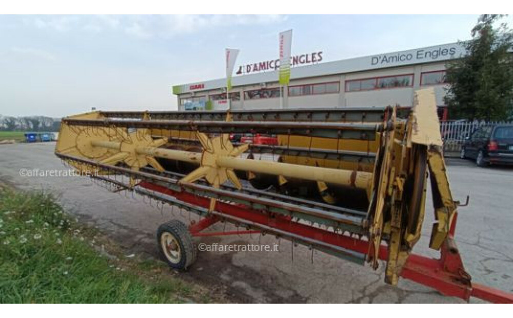 Rabljeni New Holland TF 44 - 9