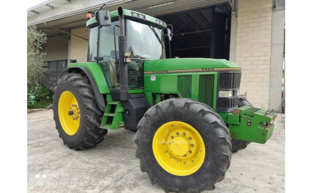 John Deere 7700 Usato - 9