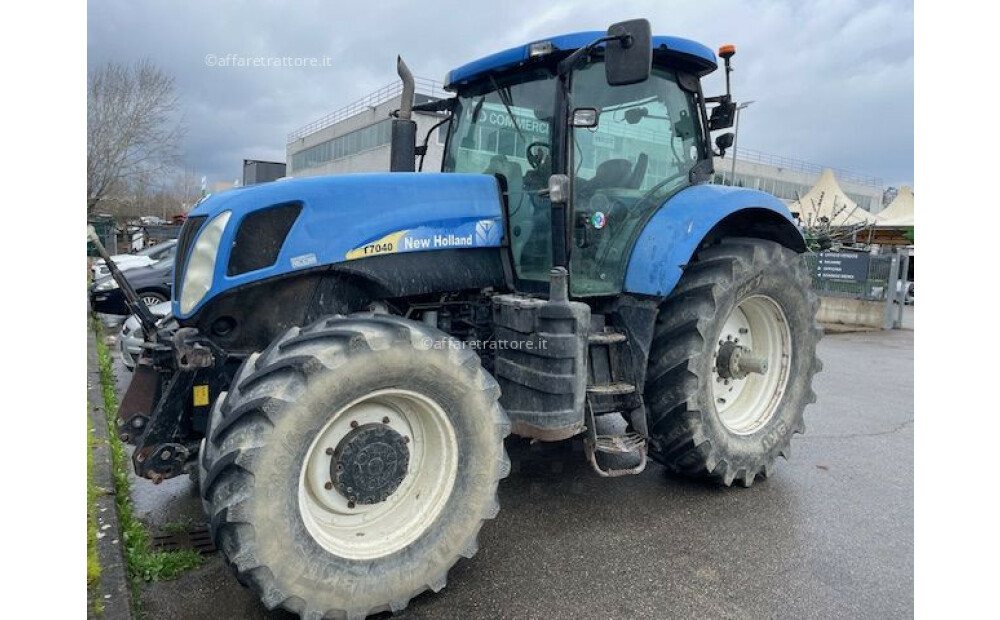 Rabljeni New Holland T7040 - 3