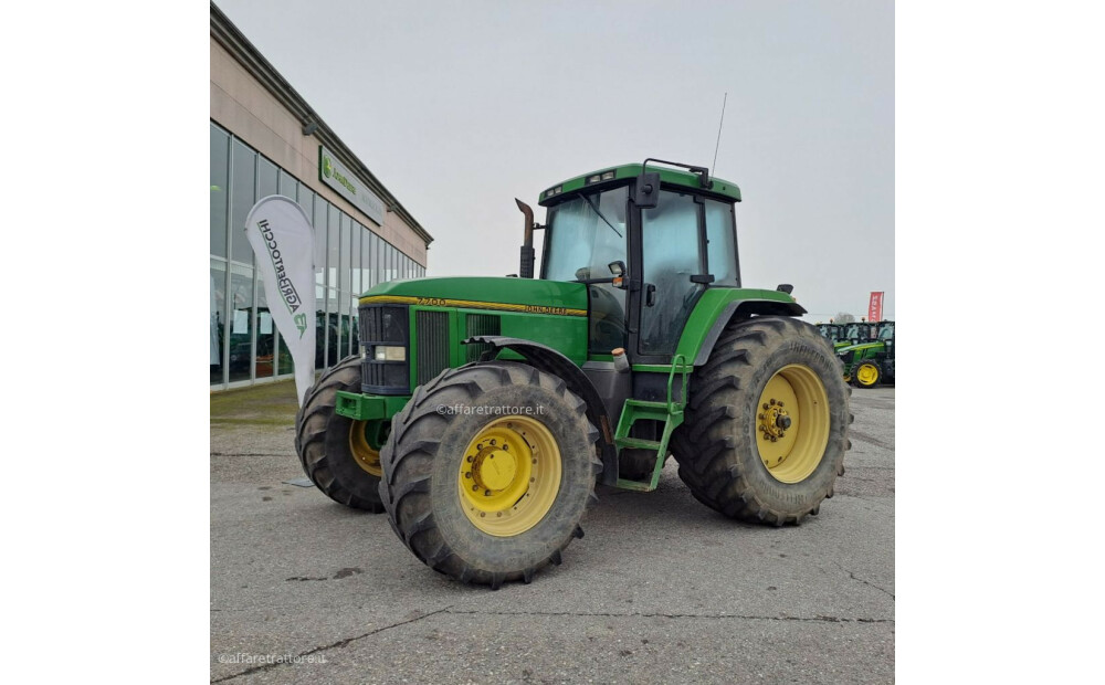 Rabljeni John Deere 7700 - 2