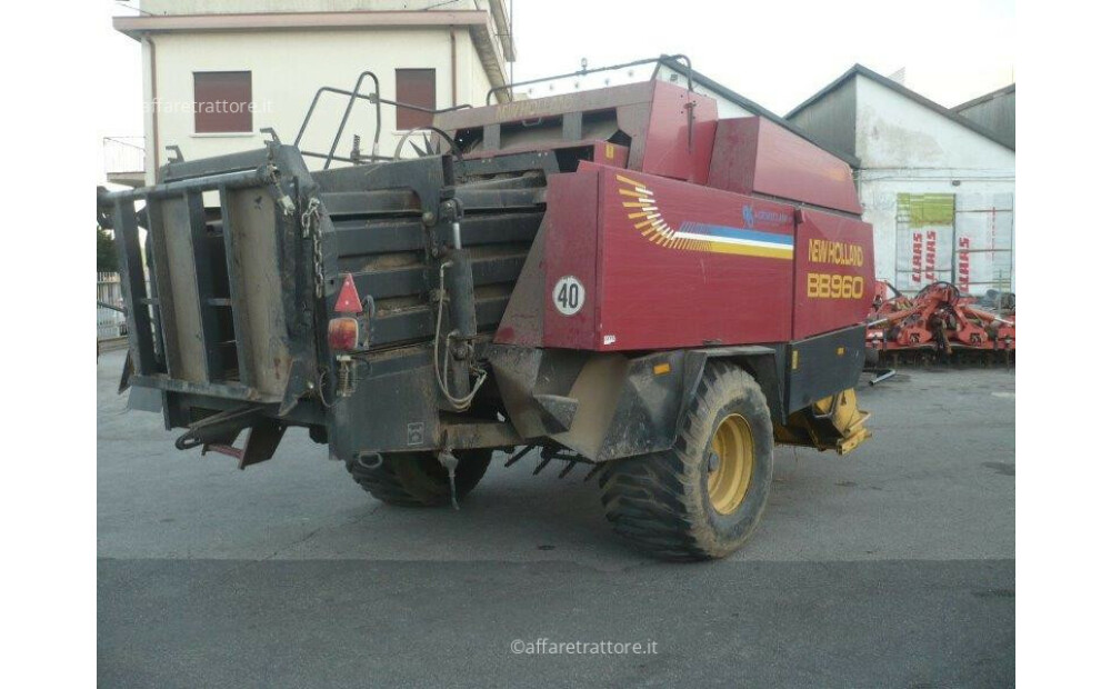 Balirka New Holland BB 960 S - 3