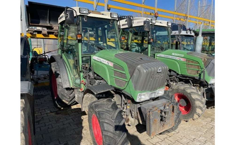 Rabljeni Fendt 209F - 1