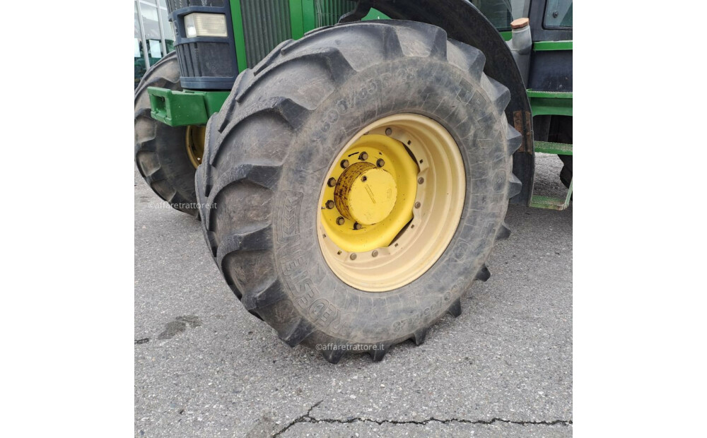 Rabljeni John Deere 7700 - 8