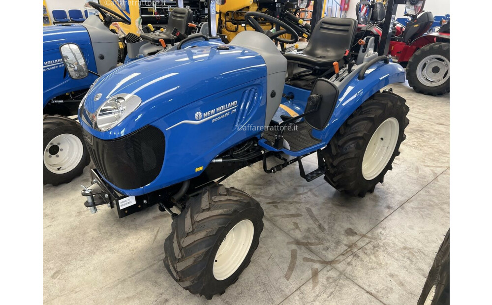 New Holland BOOMER 25 Novo - 3