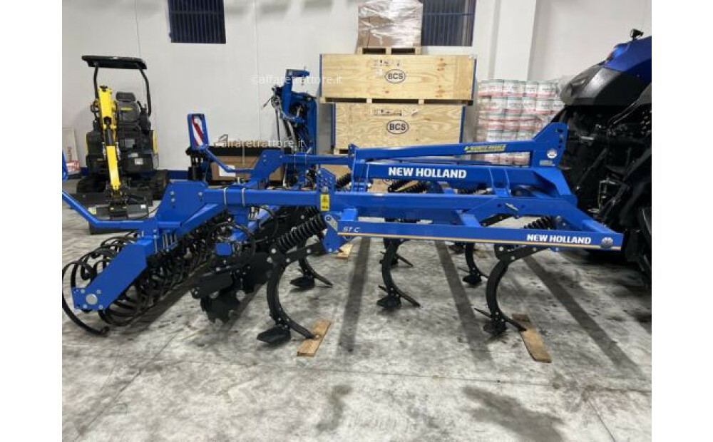 New Holland STC 300 Novo - 1