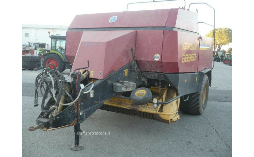 Balirka New Holland BB 960 S - 2