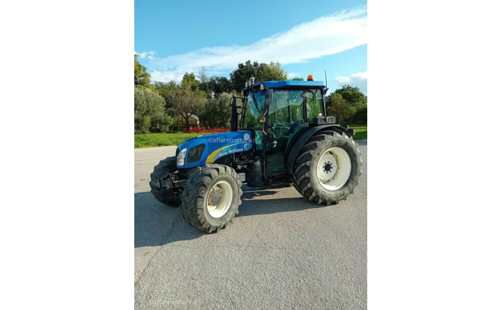 New Holland T4040 DELUXE Rabljeno - 4