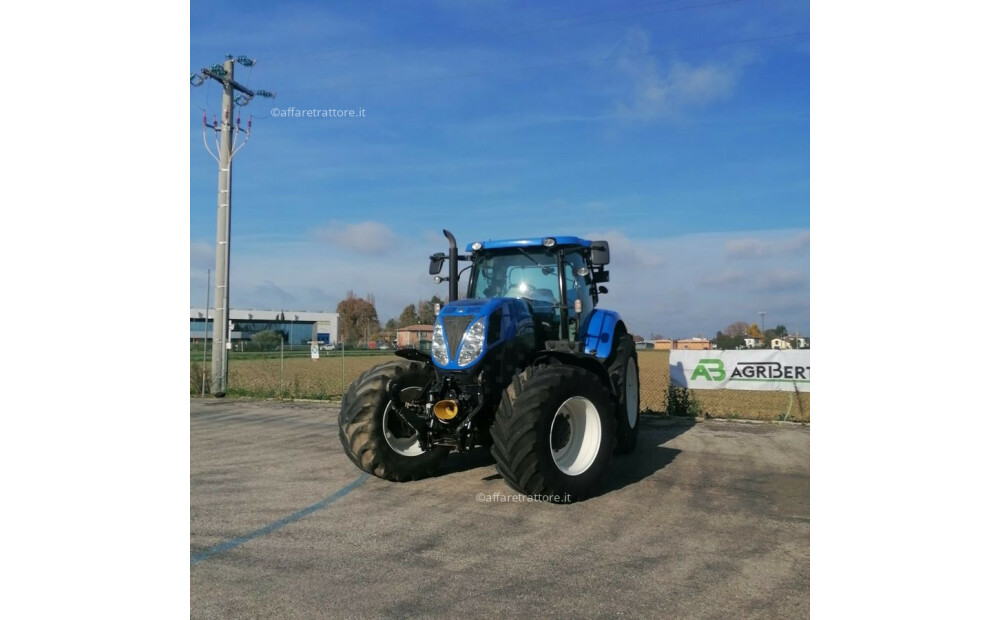 Rabljeni New Holland T7 210 - 1