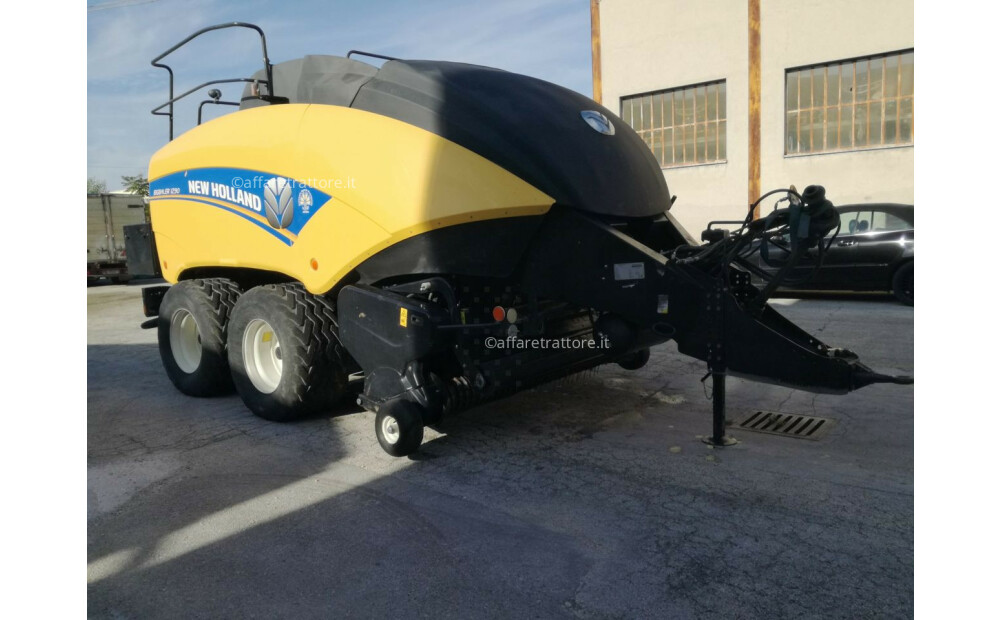 Rabljeni New Holland BB1290 - 2