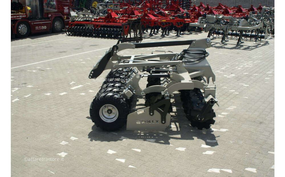 Rolex Scheibenegge / Disc harrow with hydropack and tire roller / Dechaumeur à disques / Erpice a dischi / Дисковая борона с гидропаком и колёсным катком / Agregat talerzowy uprawowy z hydropackiem i  - 5