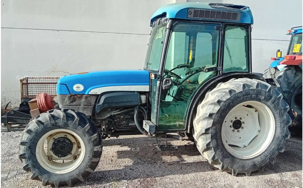 Rabljeni New Holland TN95 FA - 3