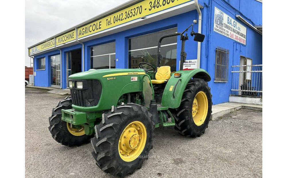 John Deere 5065 E Usato - 1