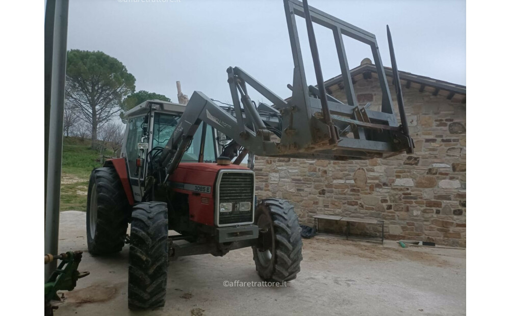 Rabljeni Massey Ferguson 3085 E - 3