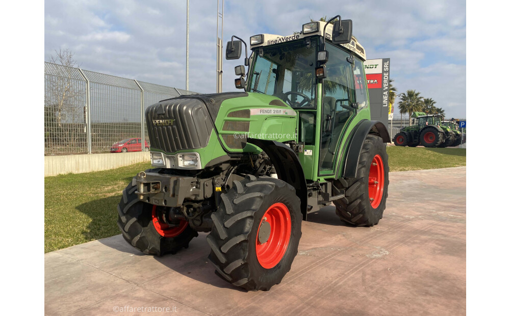 Fendt 210 VARIO Rabljeno - 4