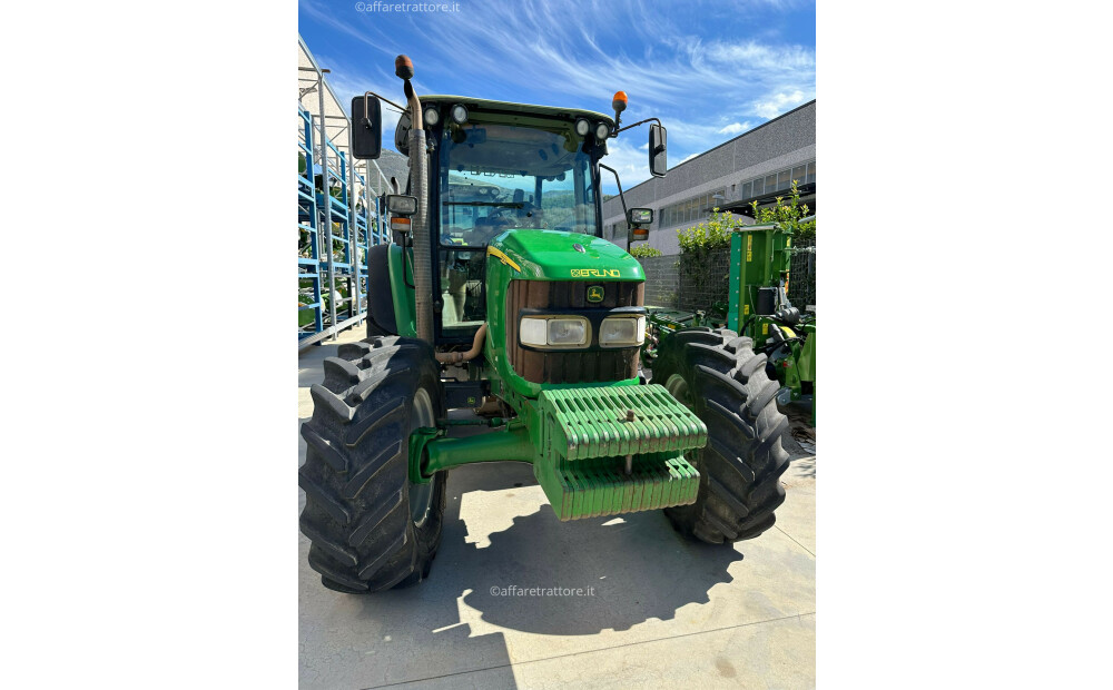 John Deere 5820 Rabljeno - 2