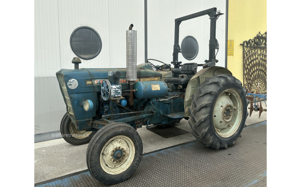 Traktor Ford 3000 - 50 KM - 8