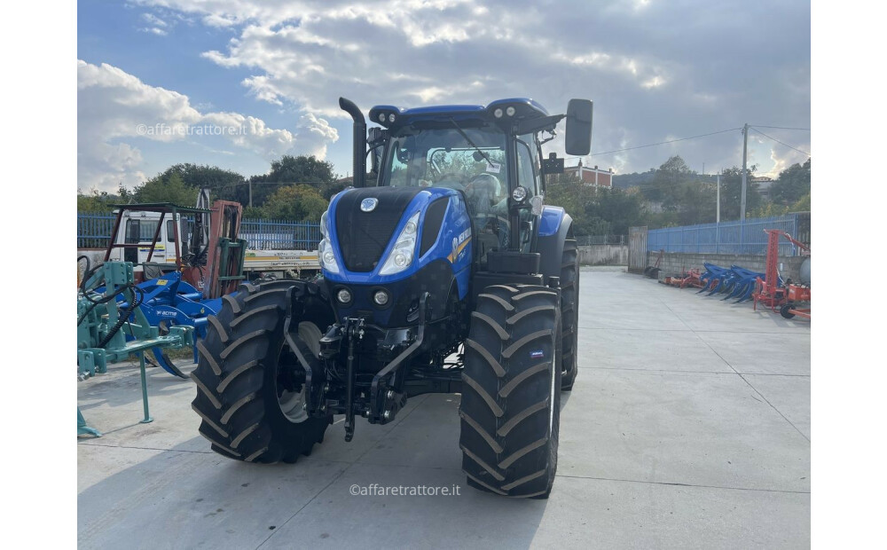 New Holland t7 Novo - 3