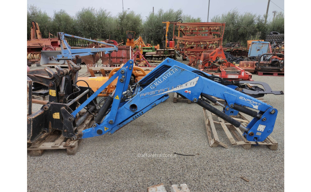 Rabljeni traktor New Holland T5 105 - 8