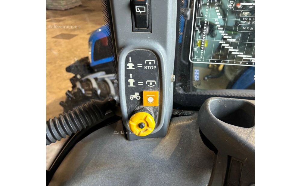 New Holland TS 90 - 10