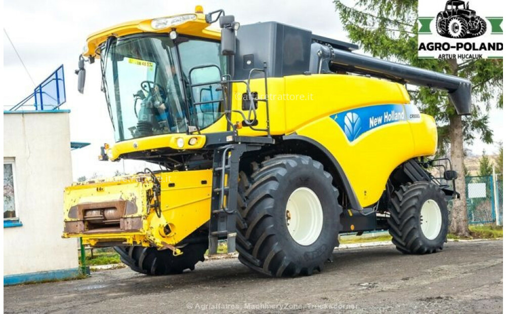 New Holland New Holland CR 9060 - 2008 - 2554 h + barra 6,09 M Usato - 4