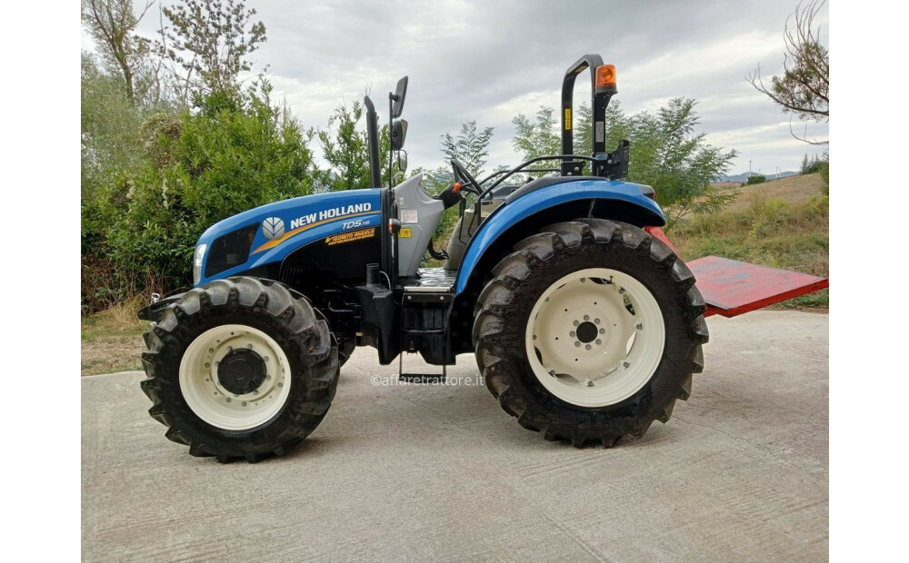 New Holland TD5.115 rops Novo - 1