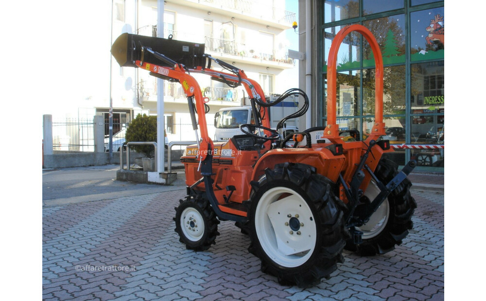 Kubota Bulltra B117/16 Usato - 5