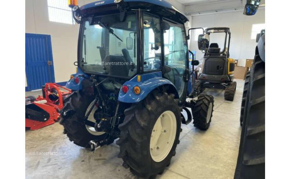 New Holland BOOMER 50 CAB Novo - 4