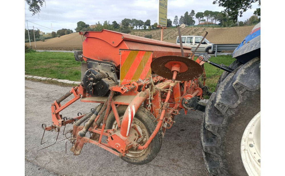 Kuhn BS 300 rabljen - 5