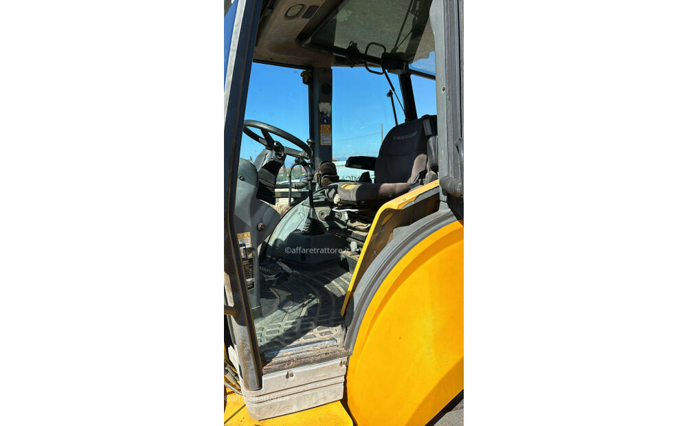 NEW HOLLAND B115-4PS Rabljeno - 2