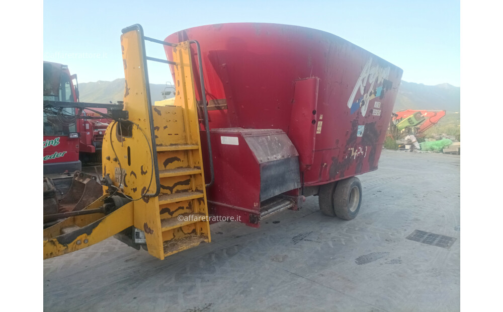 Agm Unifeed W240 Rabljeno - 1